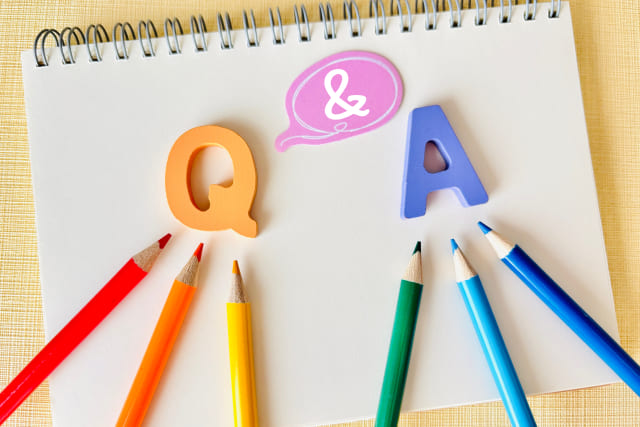 Q&Aの文字が書かれた画像